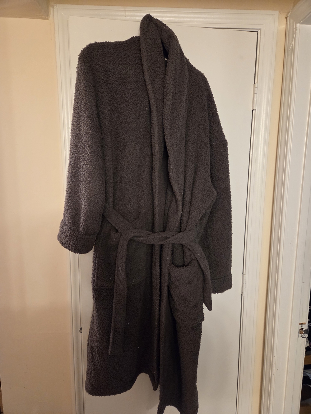 Cozy Long Sherpa Robe in Deep Charcoal
